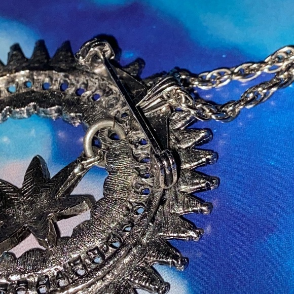 Vintage southwestern faux turquoise and silver squash blossom style necklace - Picture 16 of 16